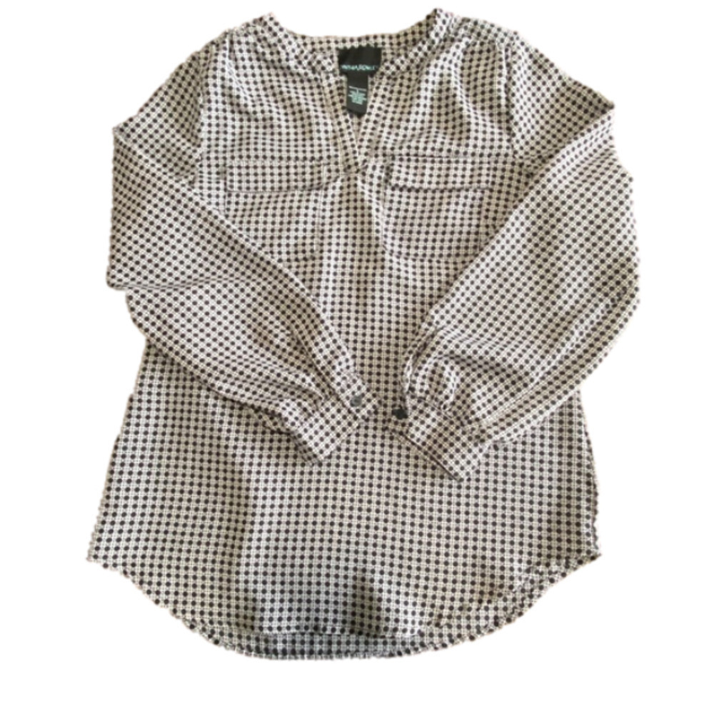 Cynthia Rowley black and white long sleeve pull over blouse size L